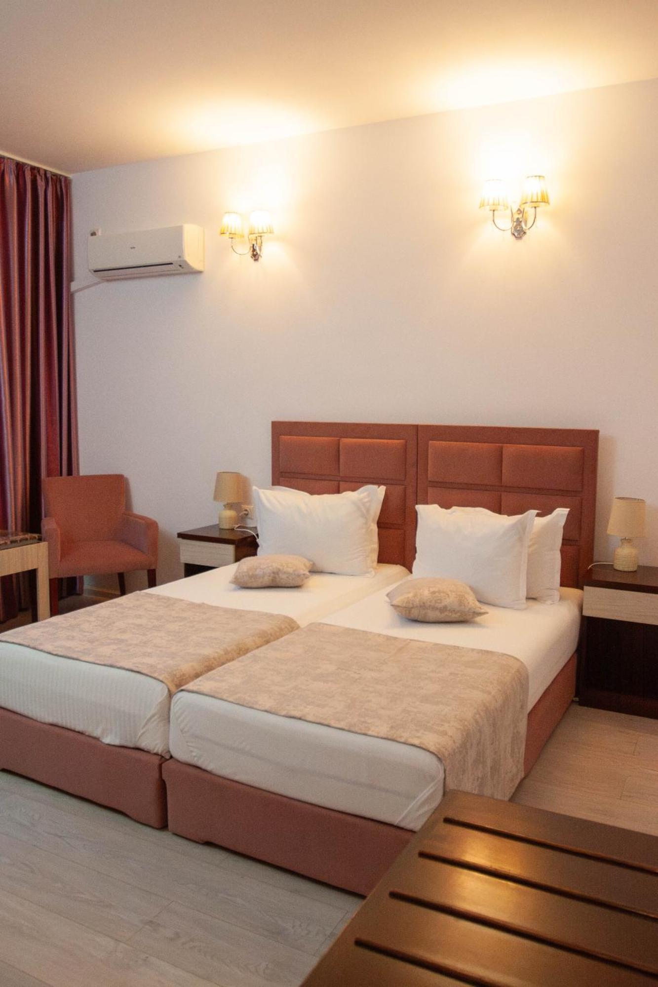 Steaua Apelor Family Resort Nufaru Esterno foto