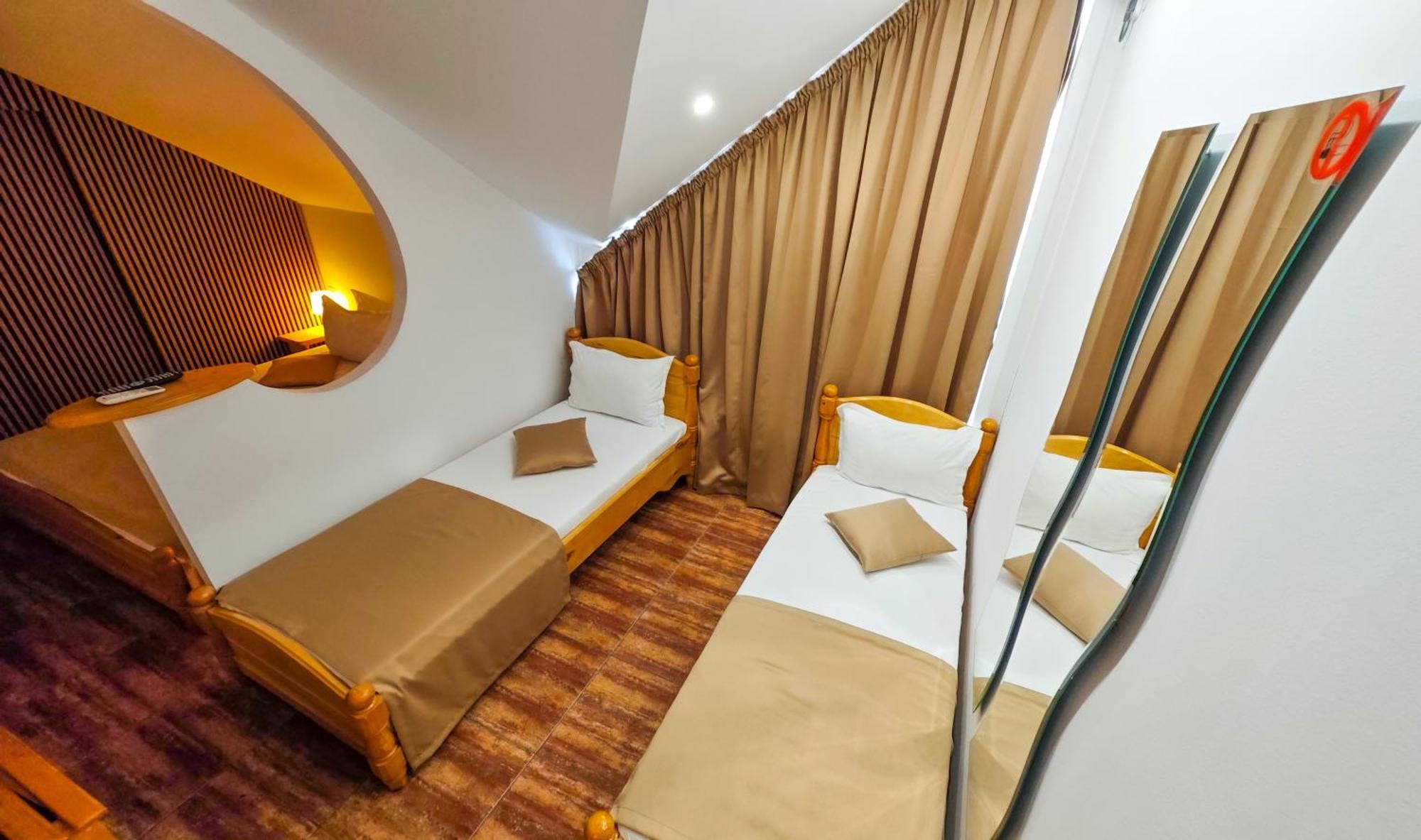 Steaua Apelor Family Resort Nufaru Esterno foto